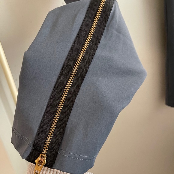 LNA Grey Zipper Leggings - Picture 5 of 6